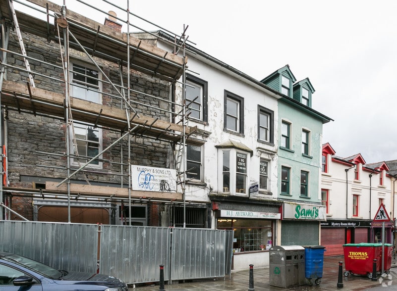 88 High St, Merthyr Tydfil à louer - Photo du bâtiment - Image 1 de 24