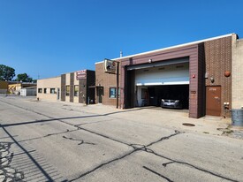 2708-2714 S 9th Ave, Broadview IL - Commercial Kitchen