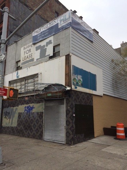 2323 First Ave, New York, NY for lease - Primary Photo - Image 1 of 3