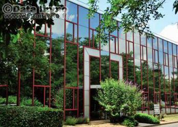 Office in Villepinte for lease - Building Photo - Image 1 of 7