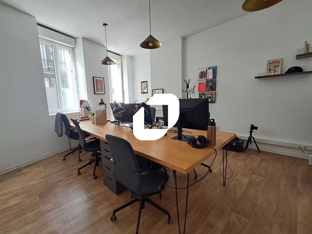 Bureau dans Bordeaux à louer Photo intérieure- Image 1 de 9
