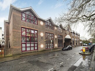 Plus de détails pour Putney Bridge Rd, London - Bureau à louer