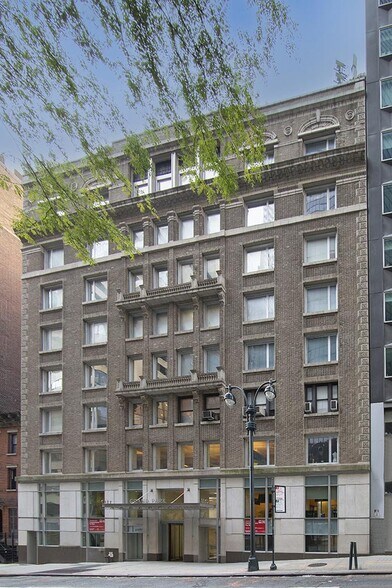 104-110 E 40th St, New York, NY for sale - Building Photo - Image 1 of 20