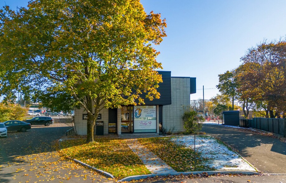 9 St Melville, Lévis, QC à vendre - Photo principale - Image 1 de 1