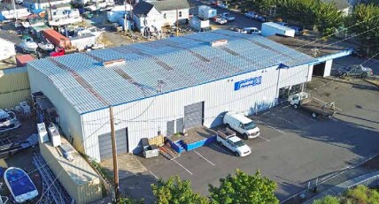 South Park Marina portefeuille de 3 propriétés à vendre sur LoopNet.ca - Photo du bâtiment - Image 2 de 3