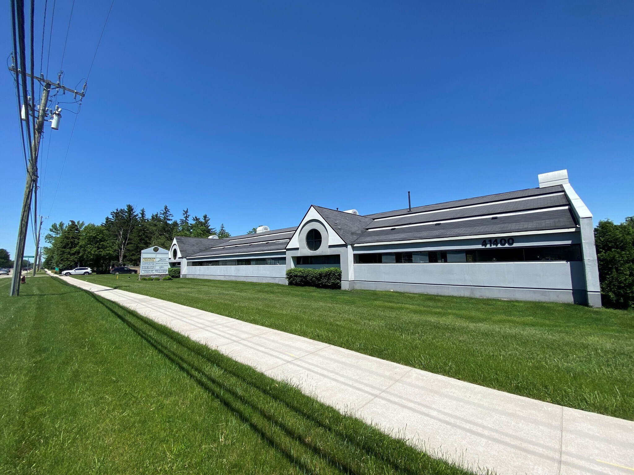 41300 Dequindre Rd, Sterling Heights, MI à louer Photo du bâtiment- Image 1 de 6