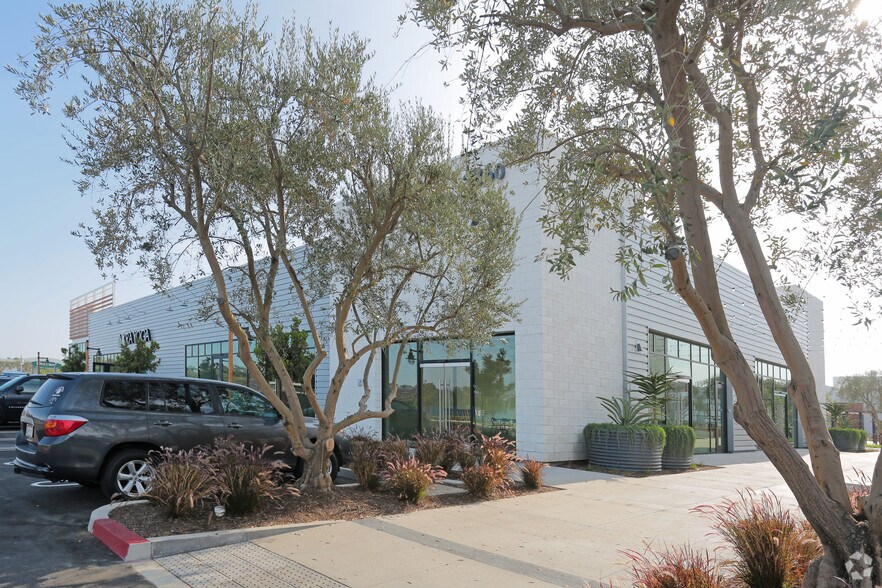 3860 Worsham Ave, Long Beach, CA à louer - Photo du bâtiment - Image 2 de 3