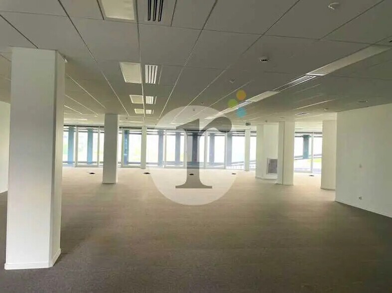 Bureau dans Lille à louer - Photo du bâtiment - Image 2 de 6