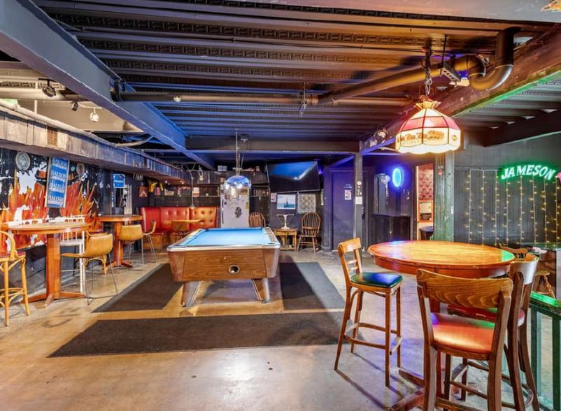 710 W Johnson St, Raleigh, NC for sale - Interior Photo - Image 3 of 33