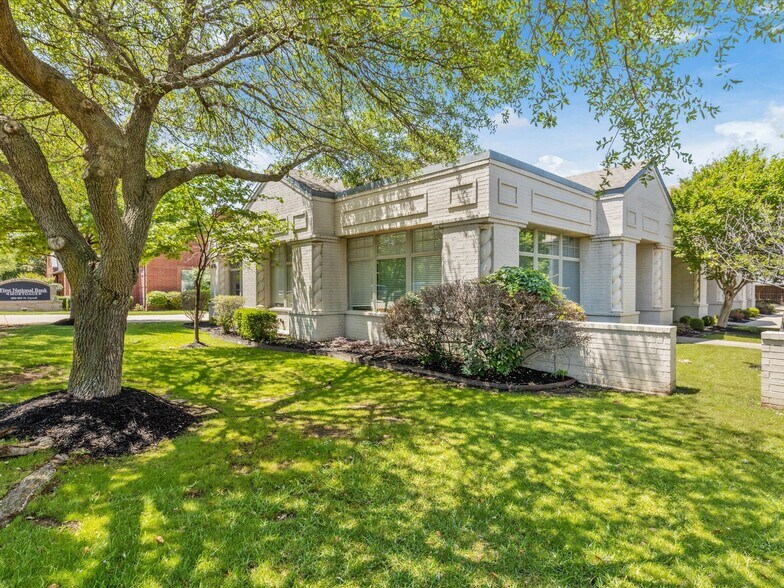 410-430 N Carroll Ave, Southlake, TX à louer - Photo du bâtiment - Image 2 de 4