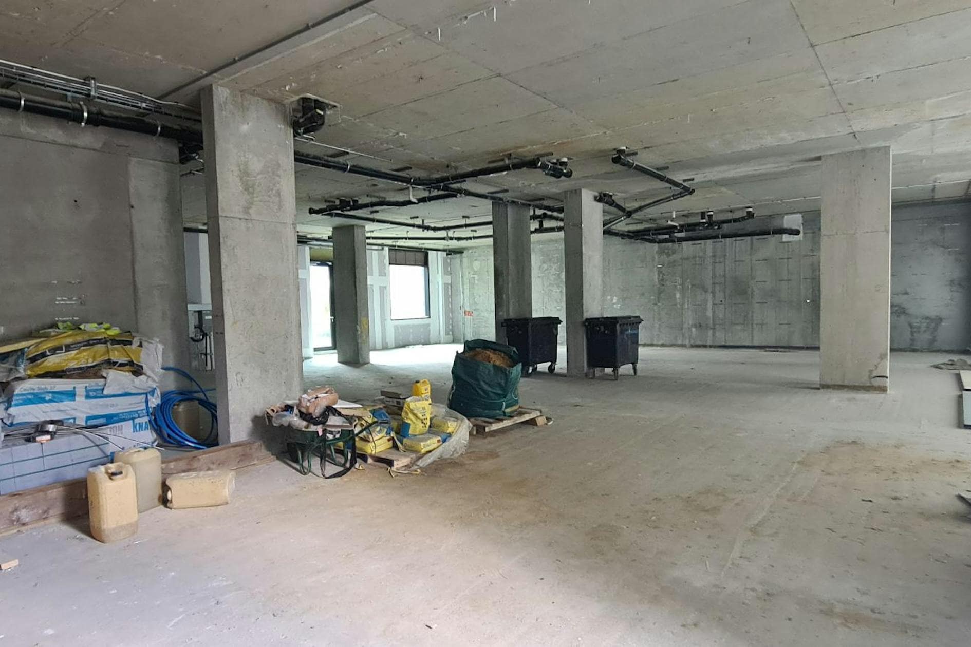 White Rose Lane, Woking à louer Photo intérieure- Image 1 de 2