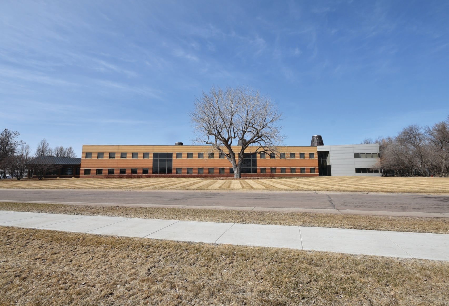 3900 Great Plains Dr S, Fargo, ND for sale Primary Photo- Image 1 of 33