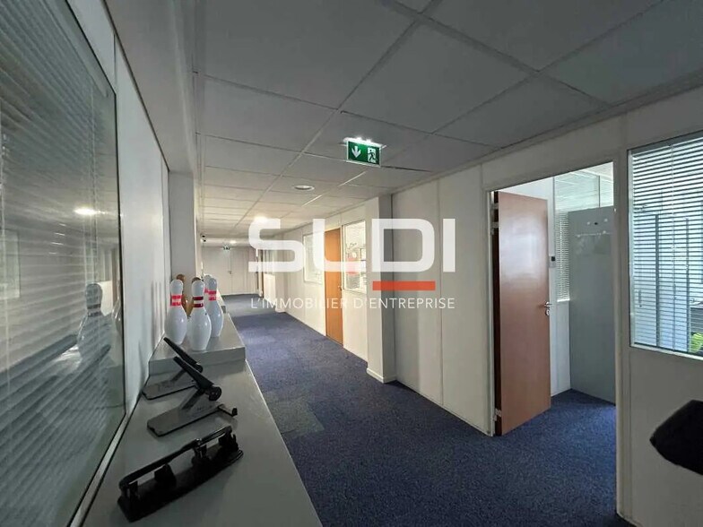 Office in Écully for sale - Interior Photo - Image 3 of 6