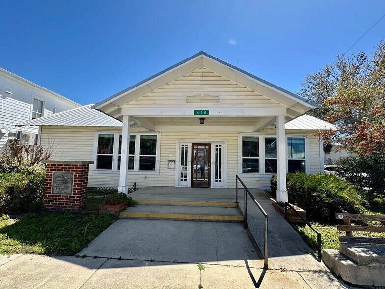 490 2nd St, Cedar Key, FL à vendre - Photo du bâtiment - Image 3 de 14