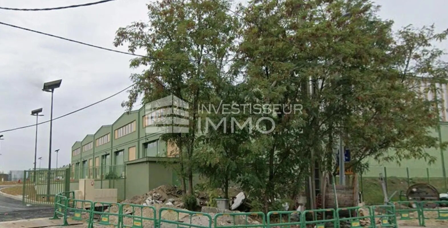 Flex dans Stains à louer Photo du bâtiment- Image 1 de 6