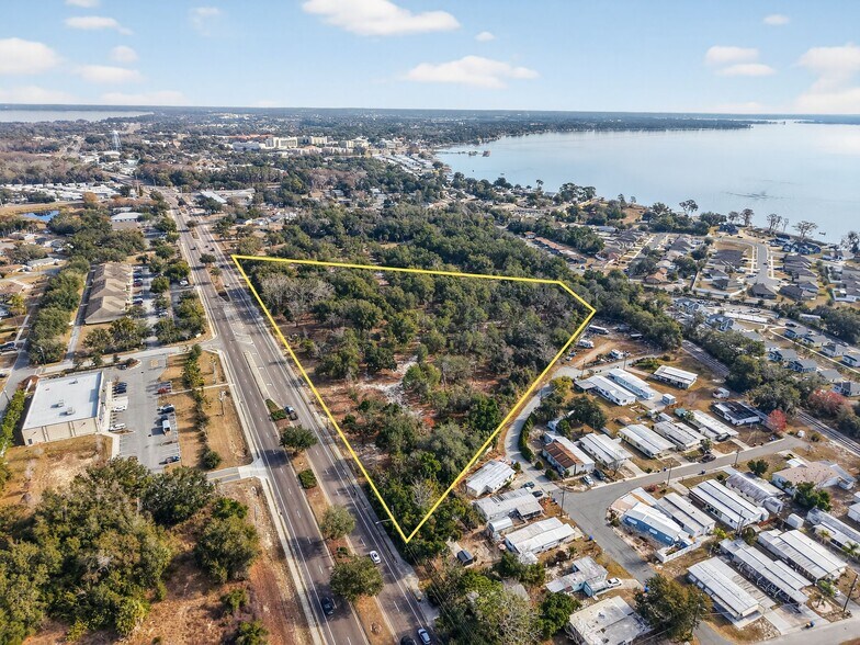 SR19 & Summerall Ave, Tavares, FL à vendre - Photo du bâtiment - Image 2 de 8