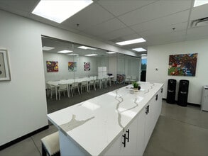 575 W Chandler Blvd, Chandler, AZ for lease Interior Photo- Image 2 of 4