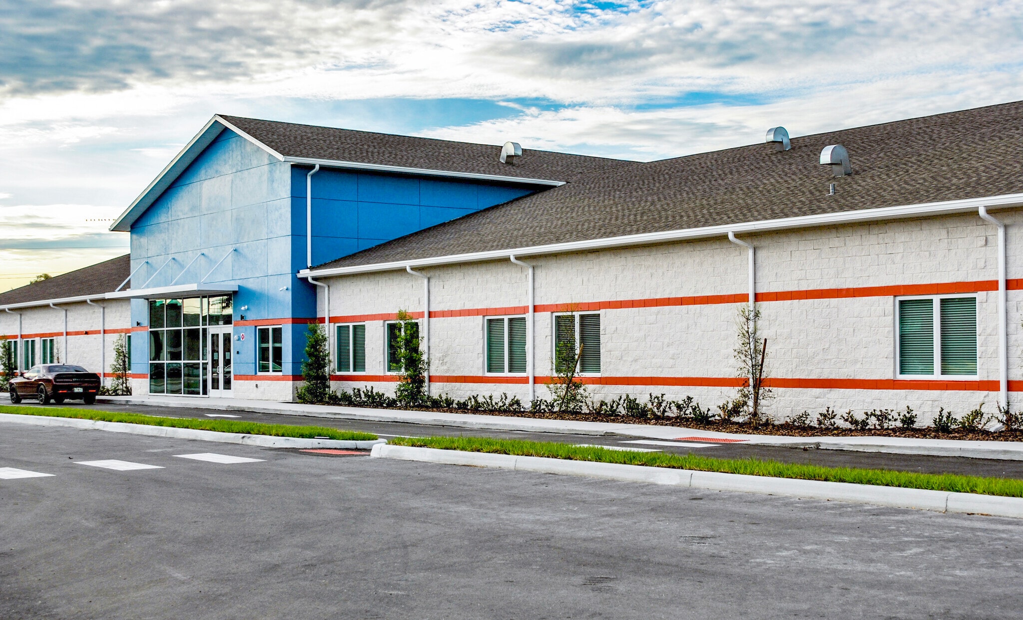 2220 S 62nd Ave, Saint Petersburg, FL for sale Primary Photo- Image 1 of 11