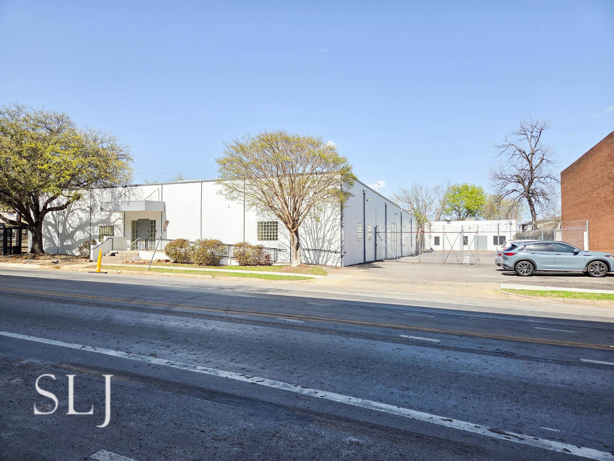 1100 S Akard St, Dallas, TX à louer Photo du bâtiment- Image 1 de 14