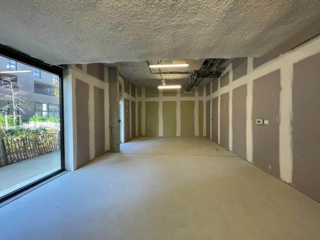 Industriel dans Ivry-sur-Seine à louer Photo intérieure- Image 1 de 11