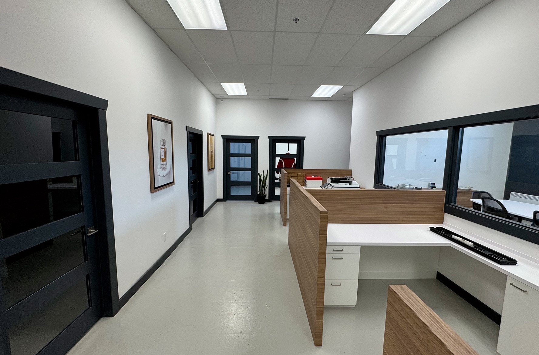 30-80 Av Saint-Martin, Louiseville, QC for lease Interior Photo- Image 1 of 5