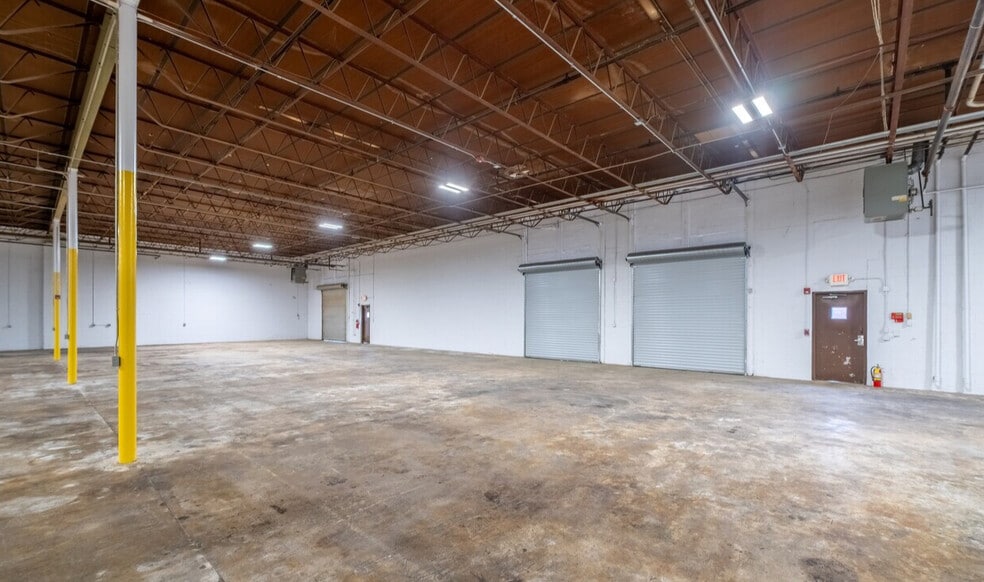 5070 Minola Dr, Stonecrest, GA for lease - Building Photo - Image 3 of 10