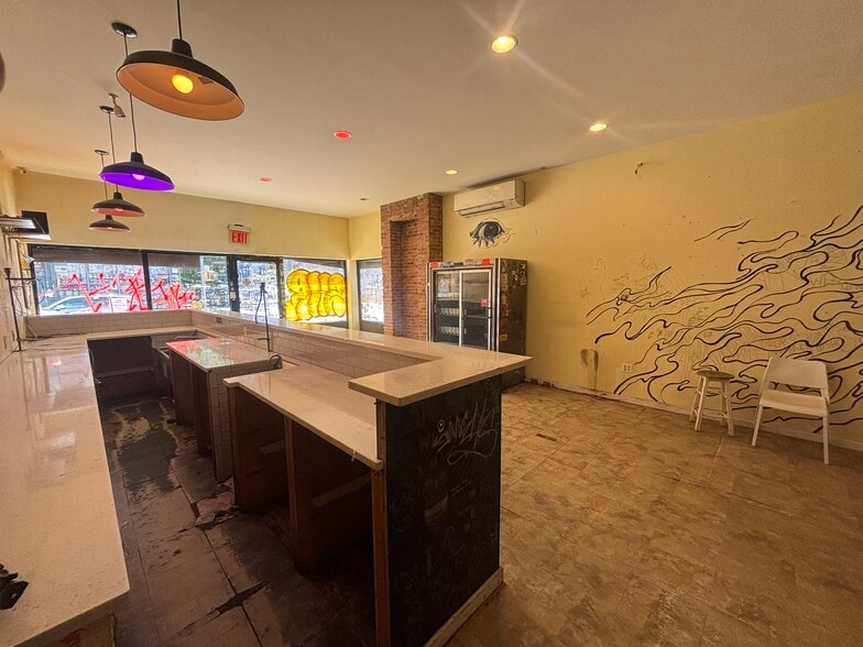 447 Central Ave, Brooklyn, NY for lease - Building Photo - Image 3 of 10