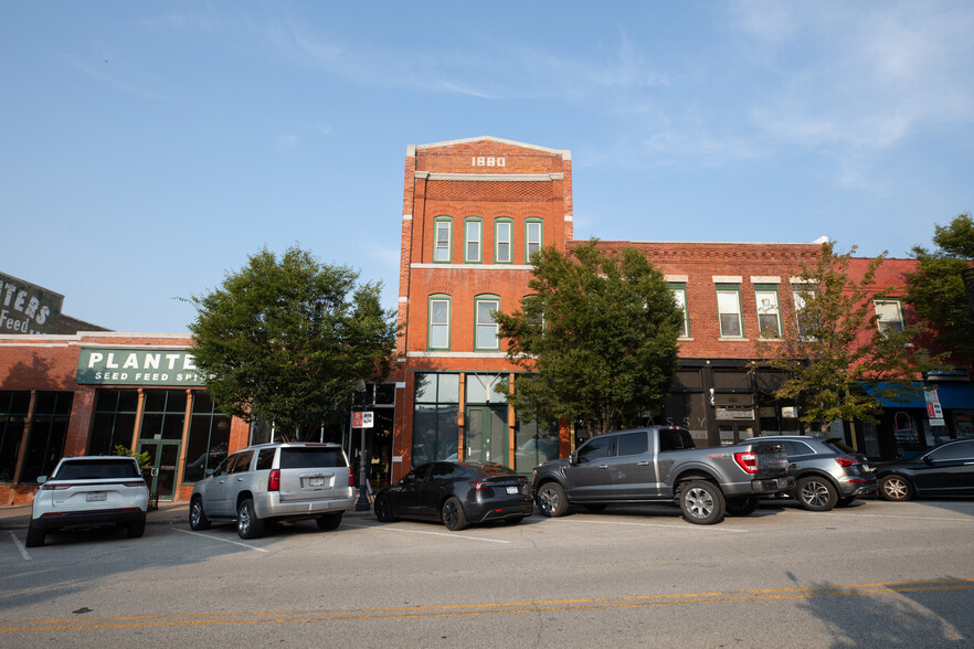 523 Walnut St, Kansas City, MO for lease - Building Photo - Image 1 of 11