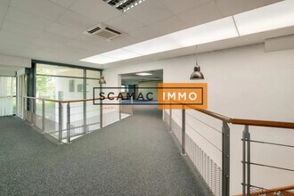 Flex in Tremblay-en-France for lease Building Photo- Image 2 of 2