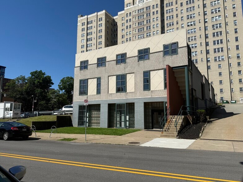 357 N Craig St, Pittsburgh, PA à louer - Photo du bâtiment - Image 1 de 39