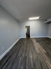 501-527 S Paula Dr, Dunedin, FL for lease Interior Photo- Image 1 of 12
