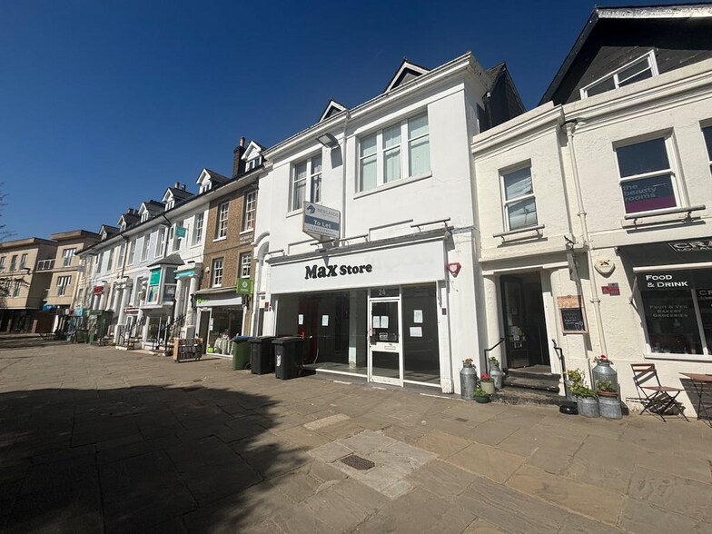 24 Carfax, Horsham à louer - Photo du bâtiment - Image 2 de 4