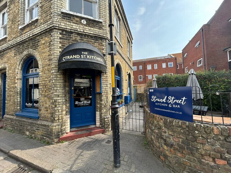 26-28 Strand St, Sandwich à louer - Photo principale - Image 1 de 6