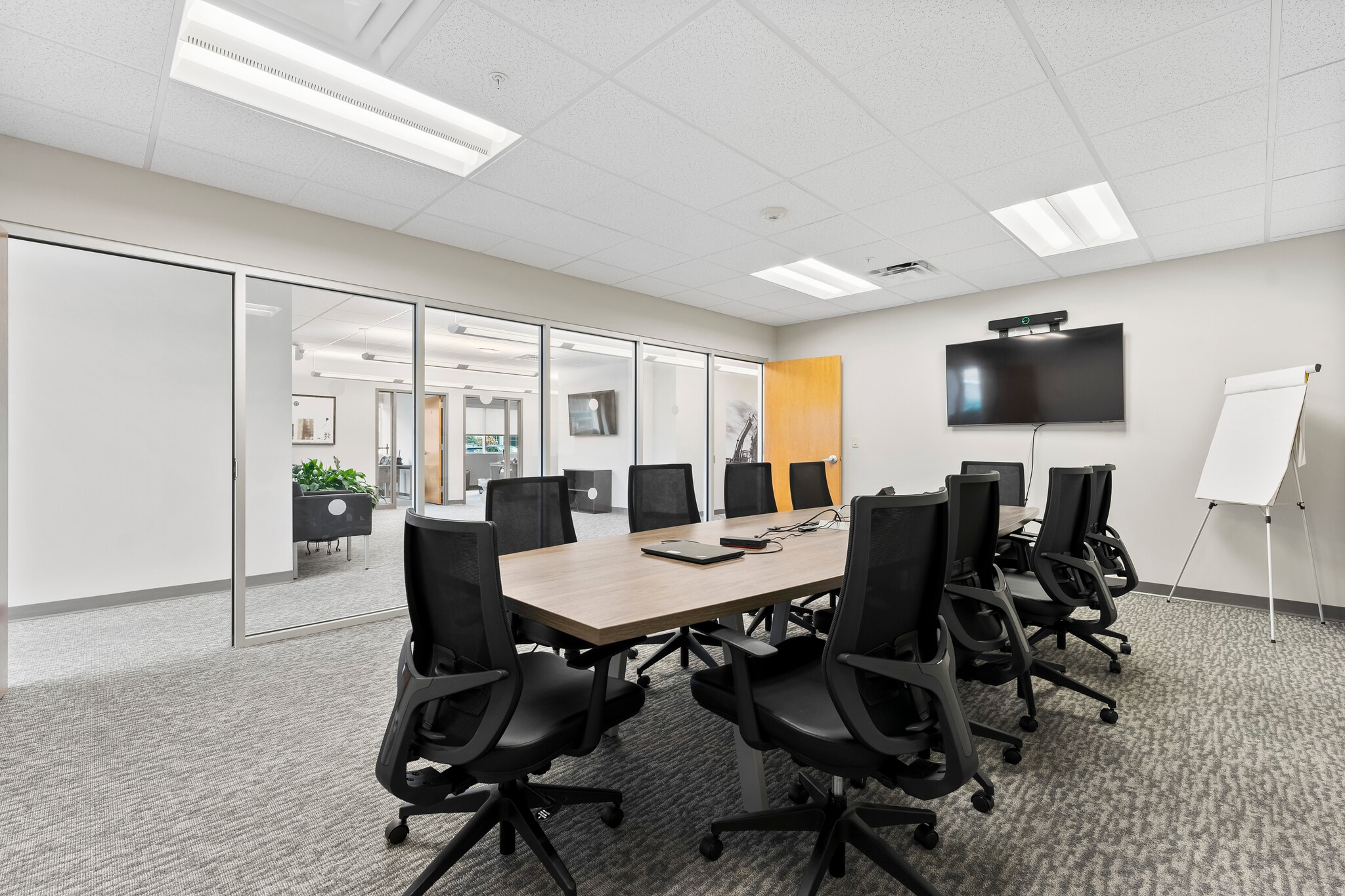 14 Plaza Dr, Latham, NY à louer Photo intérieure- Image 1 de 5