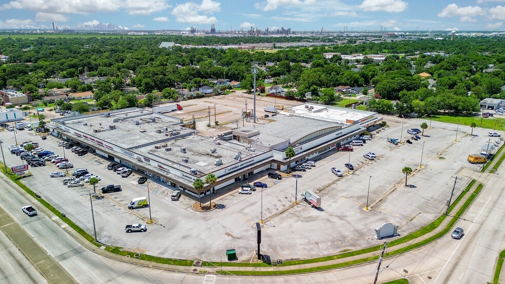 1218-1240 Shaver St, Pasadena, TX à louer - Photo du bâtiment - Image 2 de 6