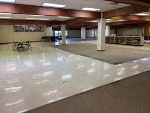 749 Commerce St, Sinking Spring, PA for lease Interior Photo- Image 2 of 12