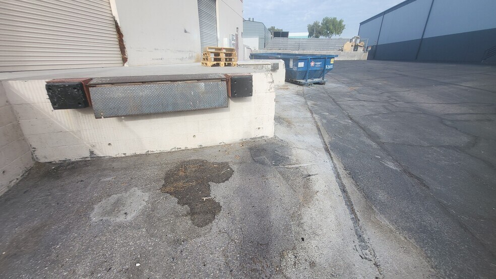 6225 S Mojave Rd, Las Vegas, NV à louer - Photo du bâtiment - Image 2 de 7