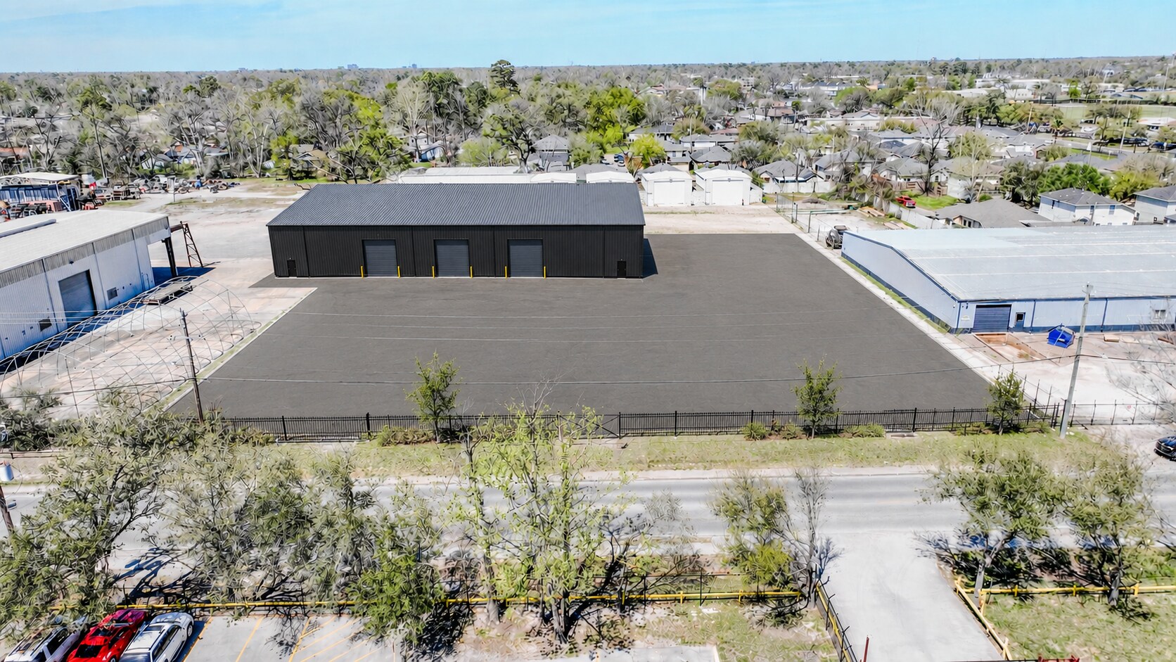 135 Berry Road, Houston, TX à louer Photo du bâtiment- Image 1 de 2