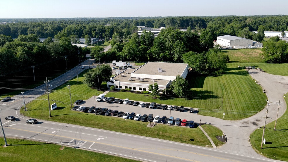 1195 Clough Pike, Amelia, OH for lease - Building Photo - Image 1 of 6