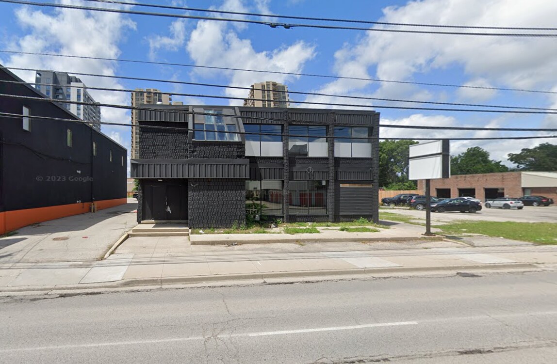 724 York St, London, ON for sale Primary Photo- Image 1 of 1