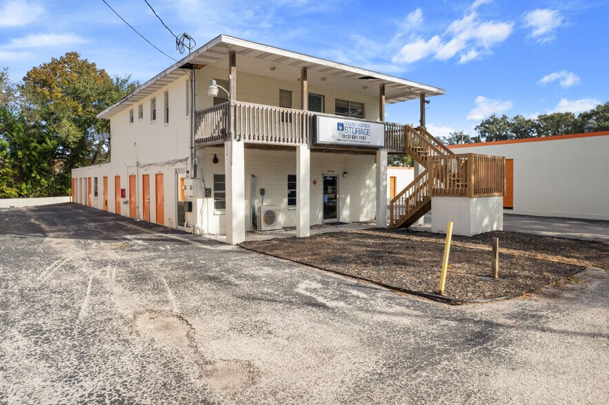 2108 Jelane Dr, Valrico, FL for sale - Building Photo - Image 2 of 12