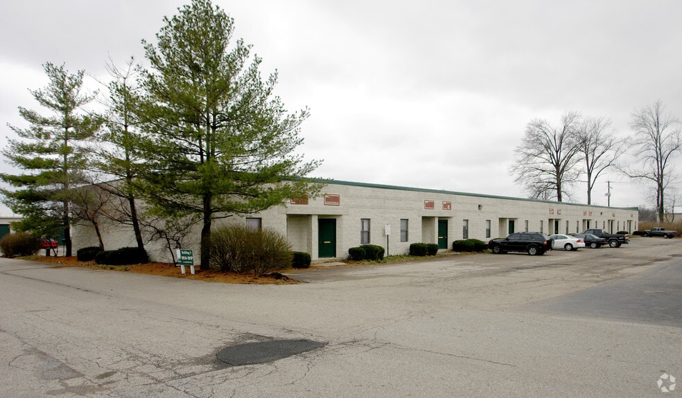 181 N Hamilton Rd, Columbus, OH for lease - Building Photo - Image 3 of 4