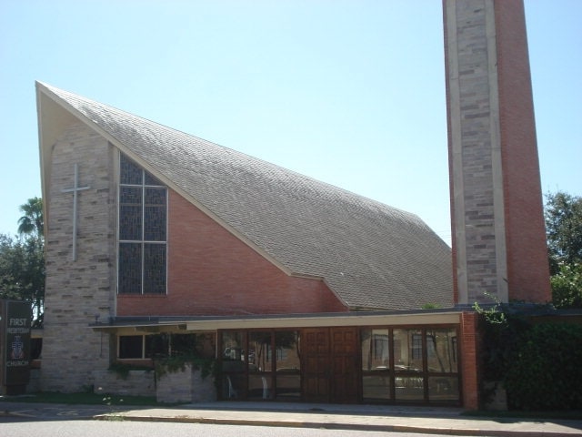 200 W Cano St, Edinburg, TX for lease - Building Photo - Image 2 of 7
