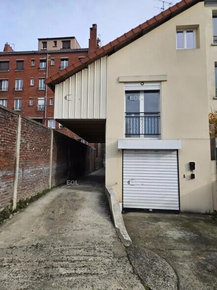Flex dans Ivry-sur-Seine à louer - Photo du bâtiment - Image 1 de 17