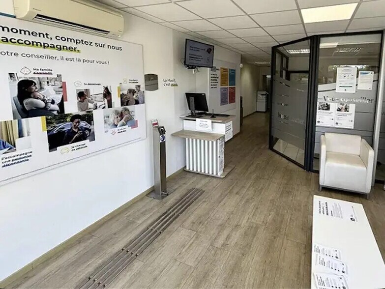 Office in Biganos for sale - Interior Photo - Image 2 of 3