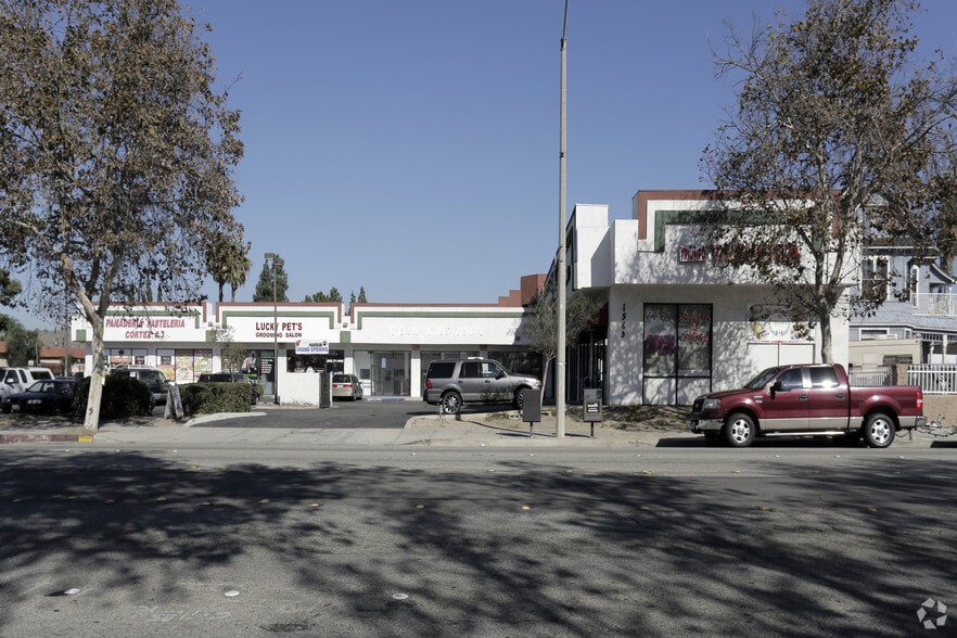 1565 Holt Ave, Pomona, CA à louer - Photo principale - Image 1 de 4