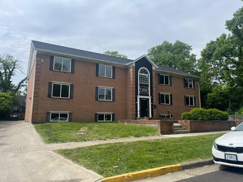 405 E Vine St, Oxford, OH à vendre - Photo du bâtiment - Image 2 de 9