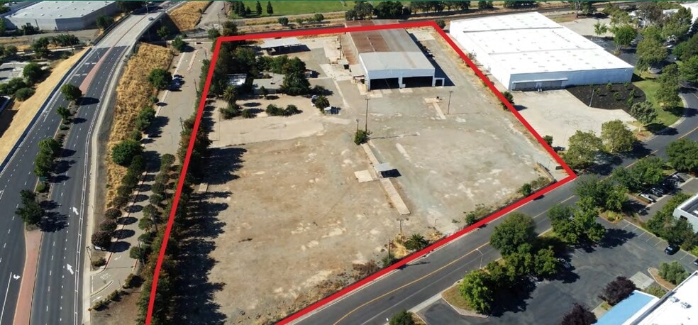 355 S Vasco Rd, Livermore, CA for lease - Primary Photo - Image 1 of 2
