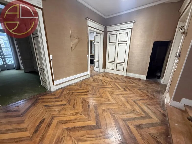 Office in Toulouse for lease - Interior Photo - Image 1 of 5