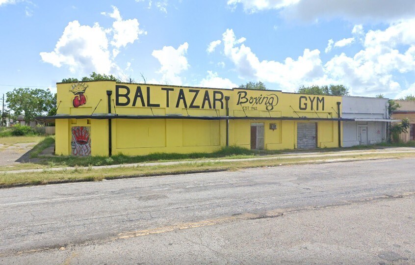 1402 19th, Corpus Christi, TX à vendre - Photo du bâtiment - Image 2 de 9